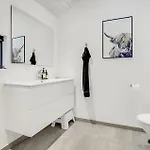 בית נופש 3 Bedroom Stunning In