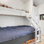 3 Bedroom Stunning In *