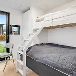 3 Bedroom Stunning In הדרסלב