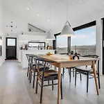 3 Bedroom Stunning In הדרסלב