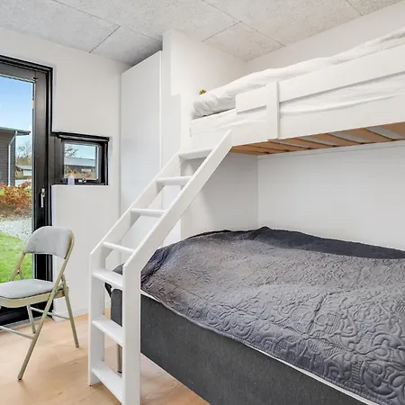 3 Bedroom Stunning In Haderslev