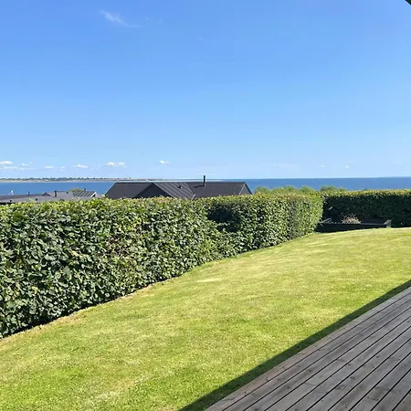 3 Bedroom Stunning In Hébergement de vacances Haderslev